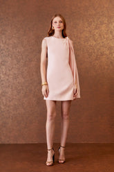 VESTIDO DETALHE BROCHE FAIXA OMBRO COLEÇÃO INVERNO 25