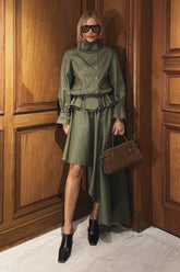 CONJUNTO DE CASACO COM BOLSOS E SAIA MIDI E BARRA ASSIMETRICA COLEÇÃO INVERNO 26