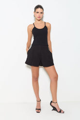 SHORTS CINTURA ALTA COM PREGAS COLEÇÃO VERÃO 25