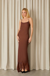 VESTIDO MIDI CATARINA RENDA BARRA COLEÇÃO INVERNO 26
