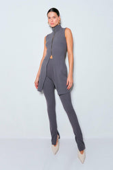 CONJUNTO DE BLUSA REGATA ALONGADA COM ZIPER E CALÇA SKINNY COM ZIPER NA BARRA COLEÇÃO INVERNO 24