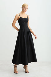 VESTIDO LONGO ACINTURADO PREGAS SAIA RECORTE BUSTO COLEÇÃO INVERNO 26