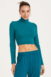 BLUSA CONVERSÃO DE MALHA COM GOLA ALTA COLEÇÃO VERÃO 24