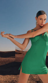 VESTIDO MINI ALÇAS E FENDAS COLEÇÃO INVERNO 22