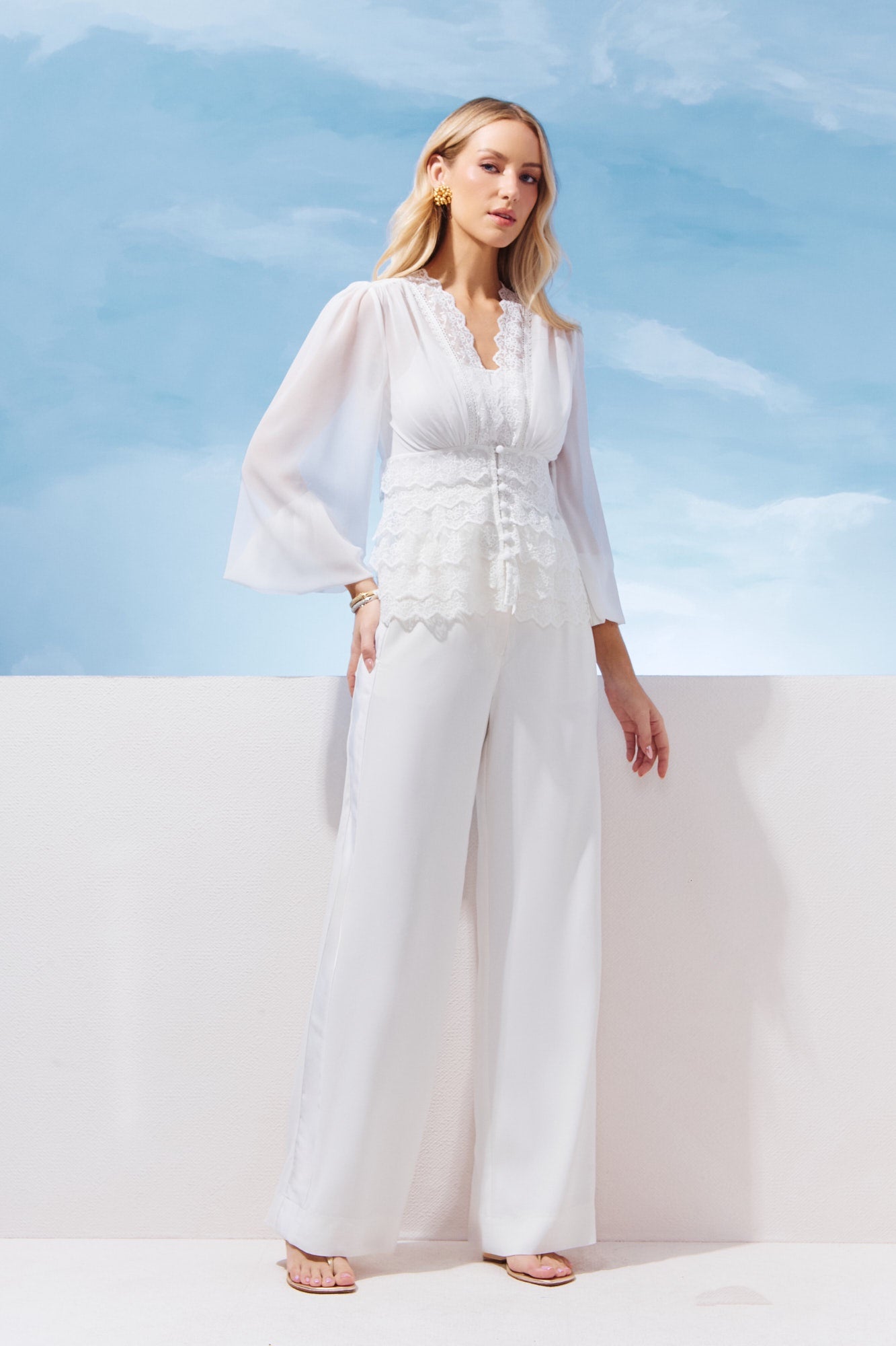 BLUSA BABADOS E DECOTE DE RENDAS COLEÇÃO VERÃO 27