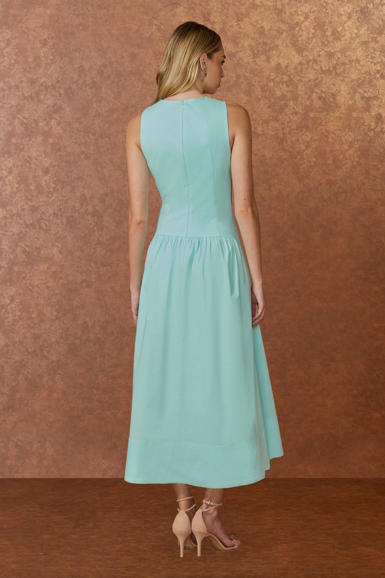 VESTIDO MIDI TRICOLINE COLEÇÃO INVERNO 25