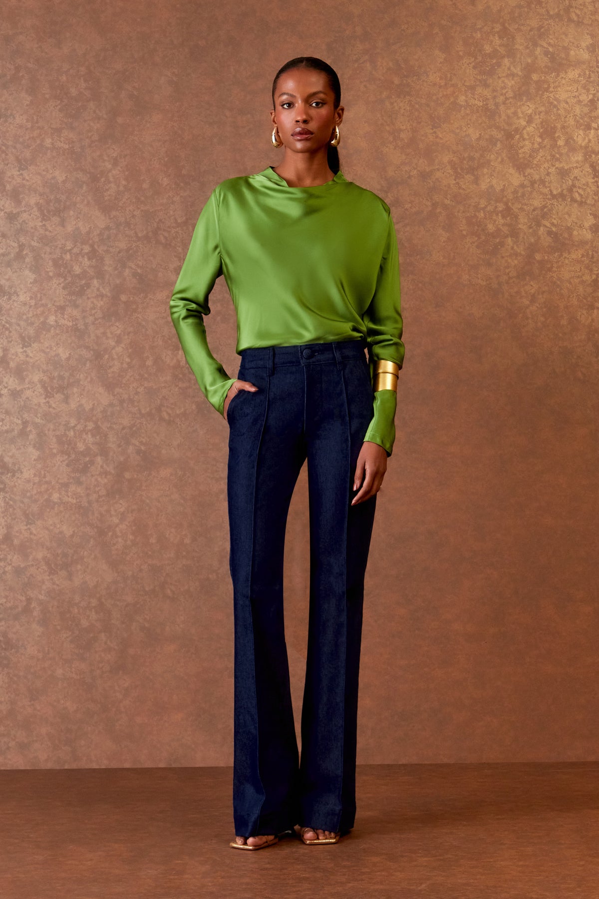 CALÇA JEANS NERVURA COLEÇÃO INVERNO 25