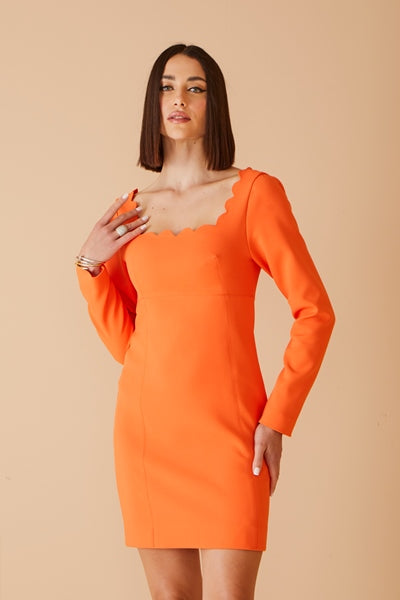 VESTIDO CURTO DECOTE ONDAS COLEÇÃO INVERNO 23