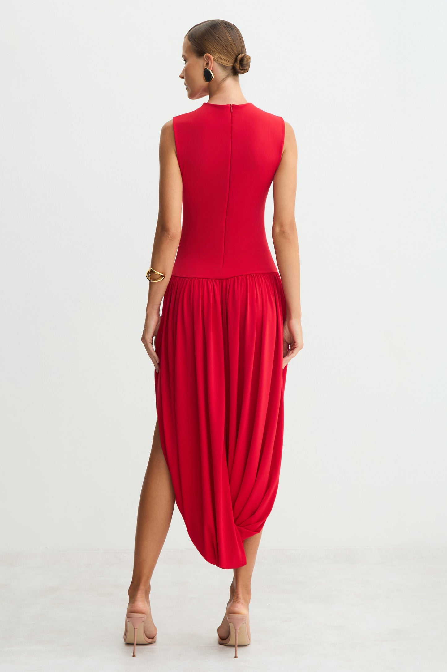 VESTIDO MIDI SAIA BALONE COM TRANSPASSE E ABERTURA COLEÇÃO INVERNO 26