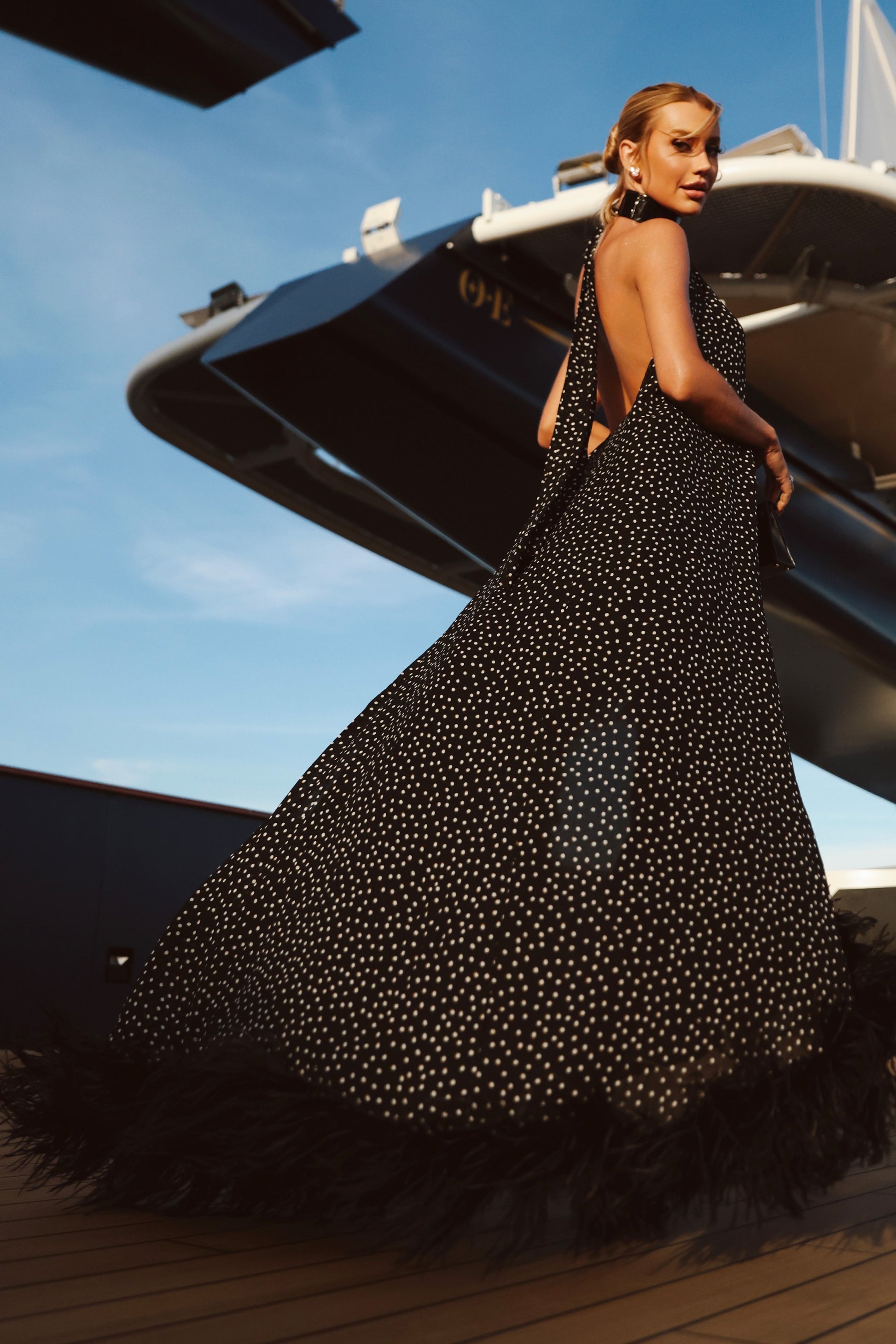 VESTIDO MULLET GOLA ALTA COM AMARRACAO EM POA COLEÇÃO VERÃO 27
