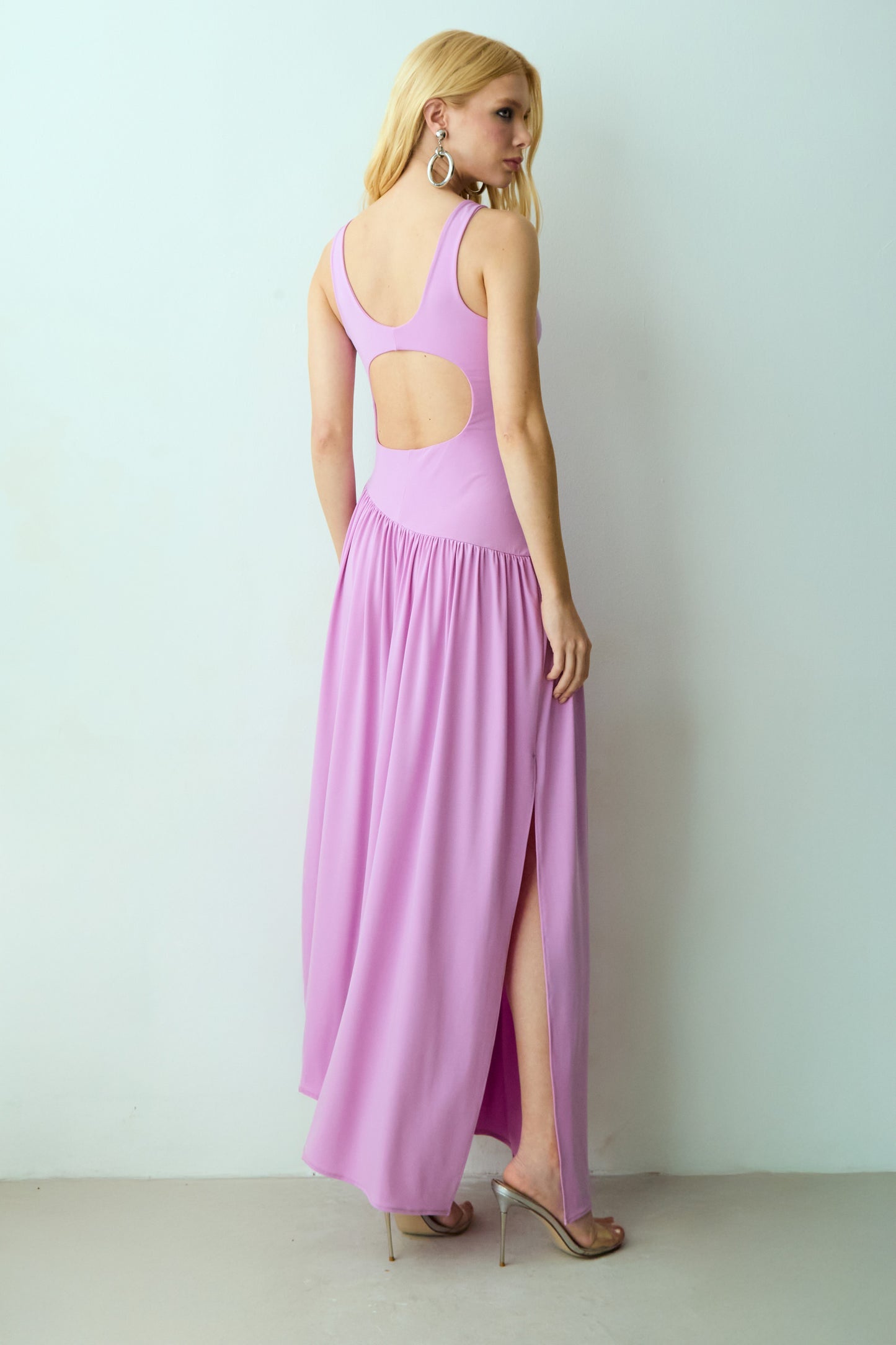 VESTIDO MIDI DECOTE NADADOR E SAIA ASSIMETRICA COLEÇÃO VERÃO 27