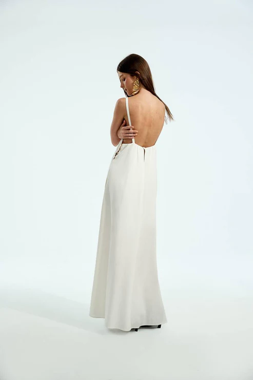 VESTIDO LONGUETE ALÇA COM TRANSPARENCIA METAL COLEÇÃO INVERNO 25