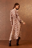 VESTIDO MIDI NO DECOTE ESTAMPA SERPENTE COLEÇÃO INVERNO 25