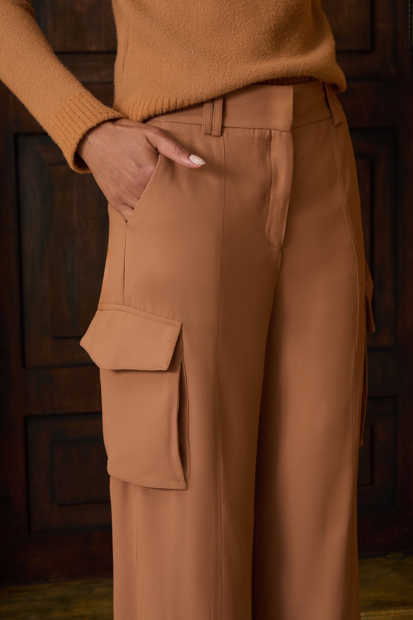 CALÇA CREPE BOLSOS LATERAIS COLEÇÃO INVERNO 26