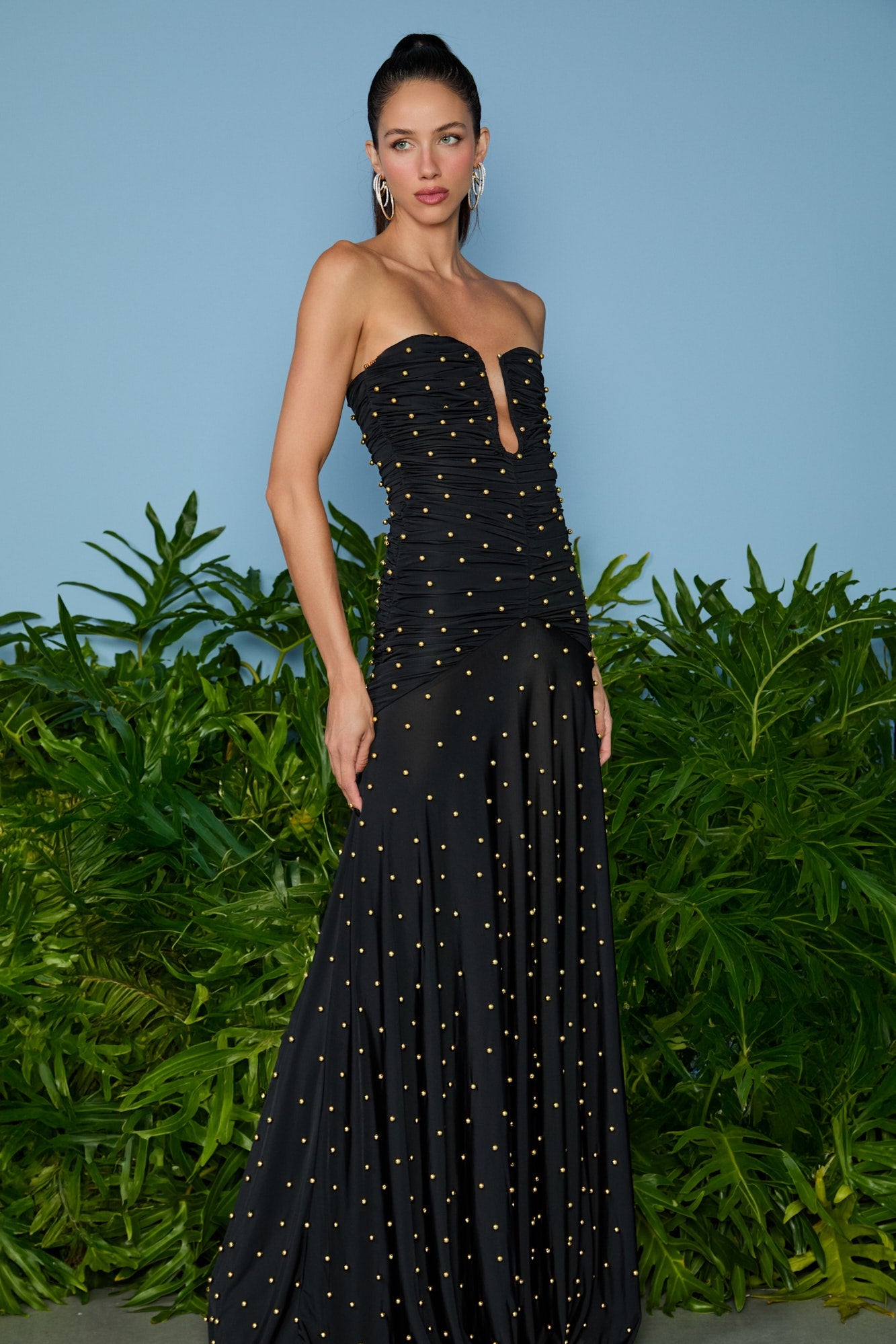 VESTIDO LONGO NAOMI DECOTE FERRAGEM COLEÇÃO VERÃO 26