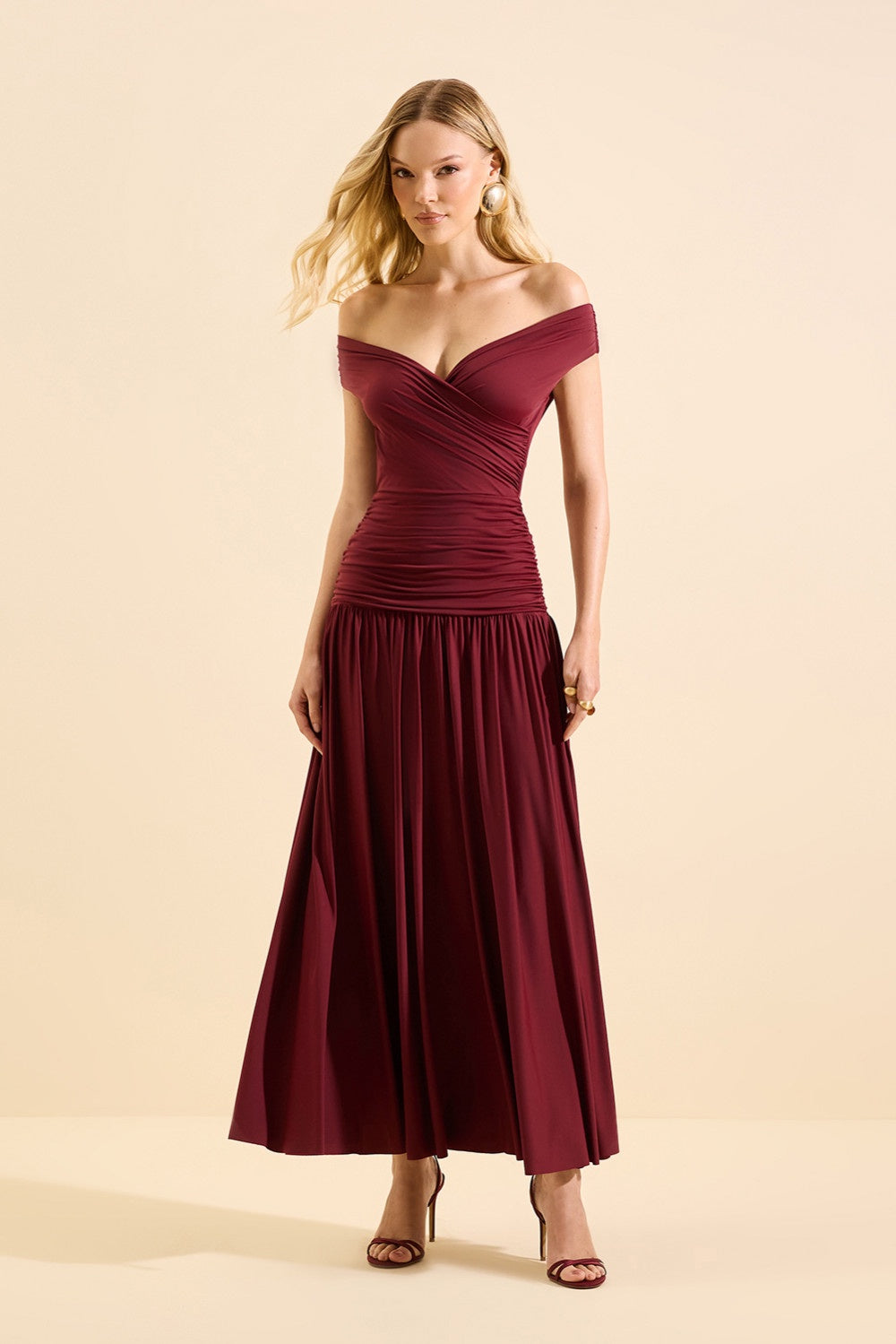 VESTIDO MIDI VELURE COLEÇÃO INVERNO 26
