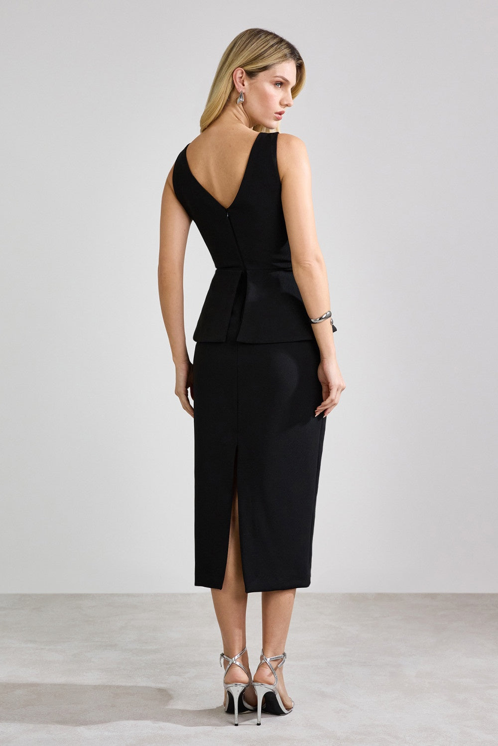 VESTIDO MIDI PETALE COLEÇÃO VERÃO 26