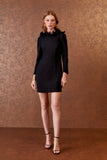 VESTIDO CURTO BABADO DECOTE COLEÇÃO INVERNO 25