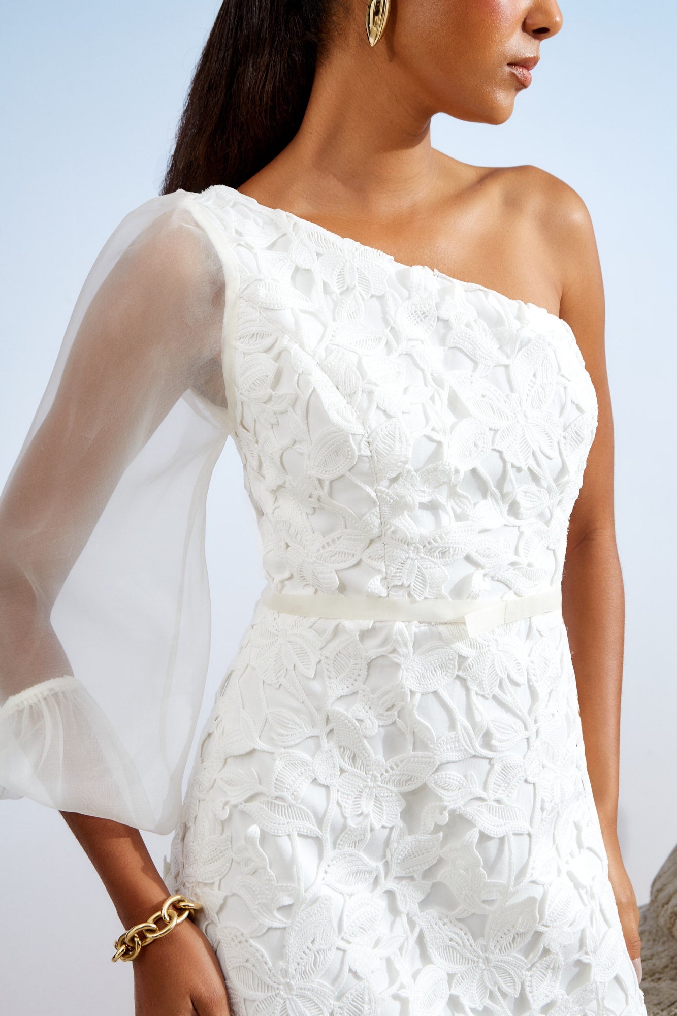 VESTIDO CURTO OMBRO SÓ GUIPURE BEM COLEÇÃO ALTO VERÃO 26