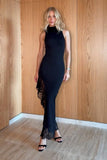VESTIDO MIDI ALONGADO COM FENDA E BARRA DETALHE RENDA COLEÇÃO INVERNO 26