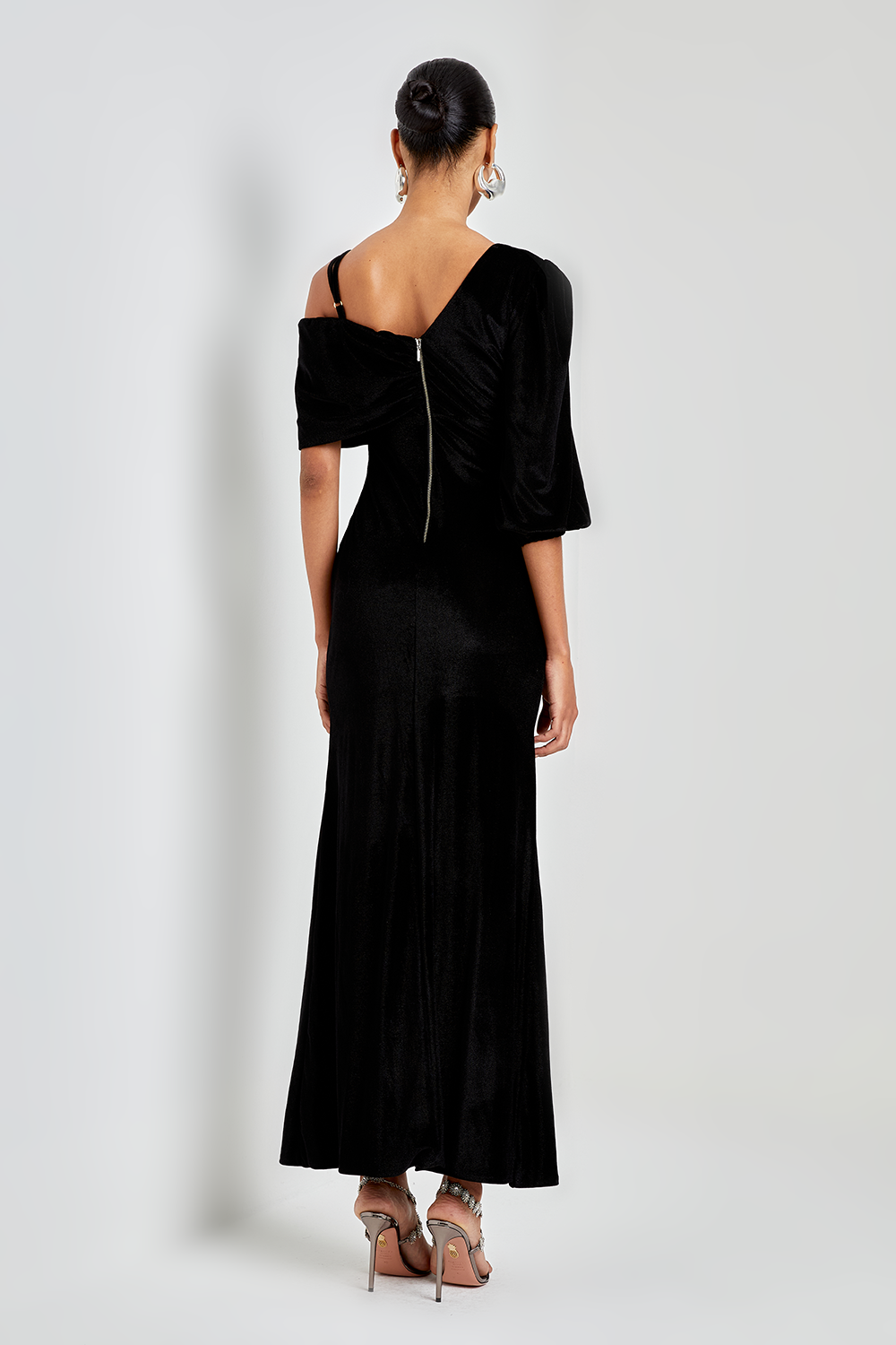 VESTIDO FENDA RADIANCE COLEÇÃO INVERNO 24
