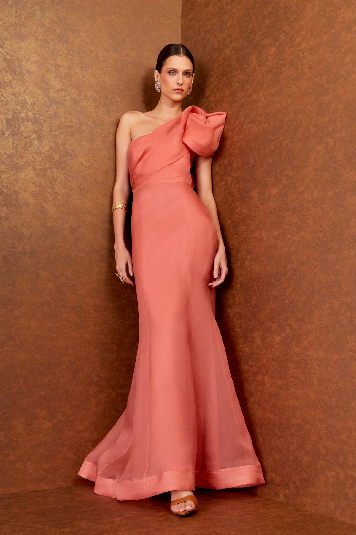 VESTIDO LONGO DETALHE OMBRO COLEÇÃO INVERNO 25