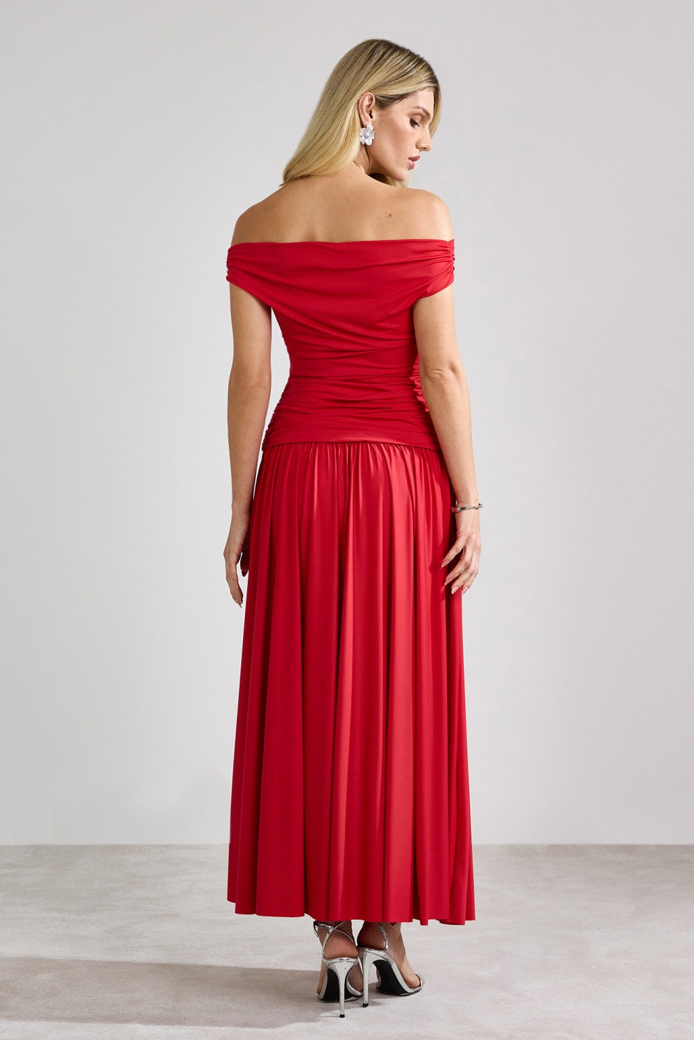 VESTIDO MIDI VELURE COLEÇÃO VERÃO 26