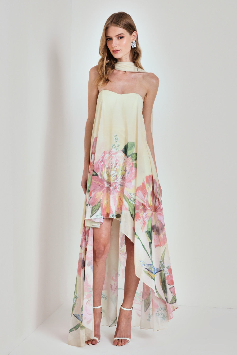 VESTIDO MULLET ASSIMETRICO PETALAS DA EMOÇÕES COLEÇÃO VERÃO 26