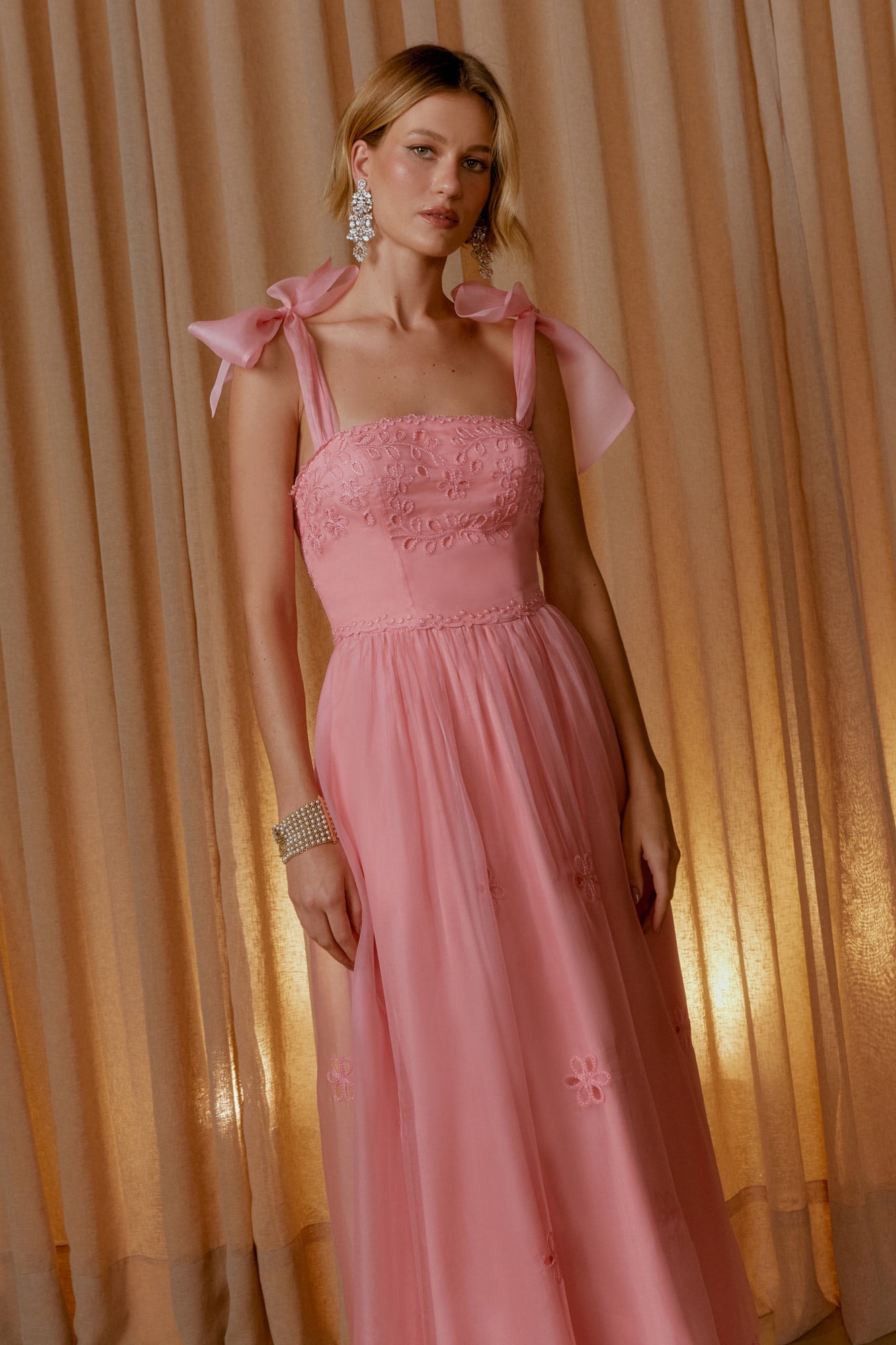 VESTIDO LONGO TRANSPARENTE RICHELIEU COLEÇÃO VERÃO 25