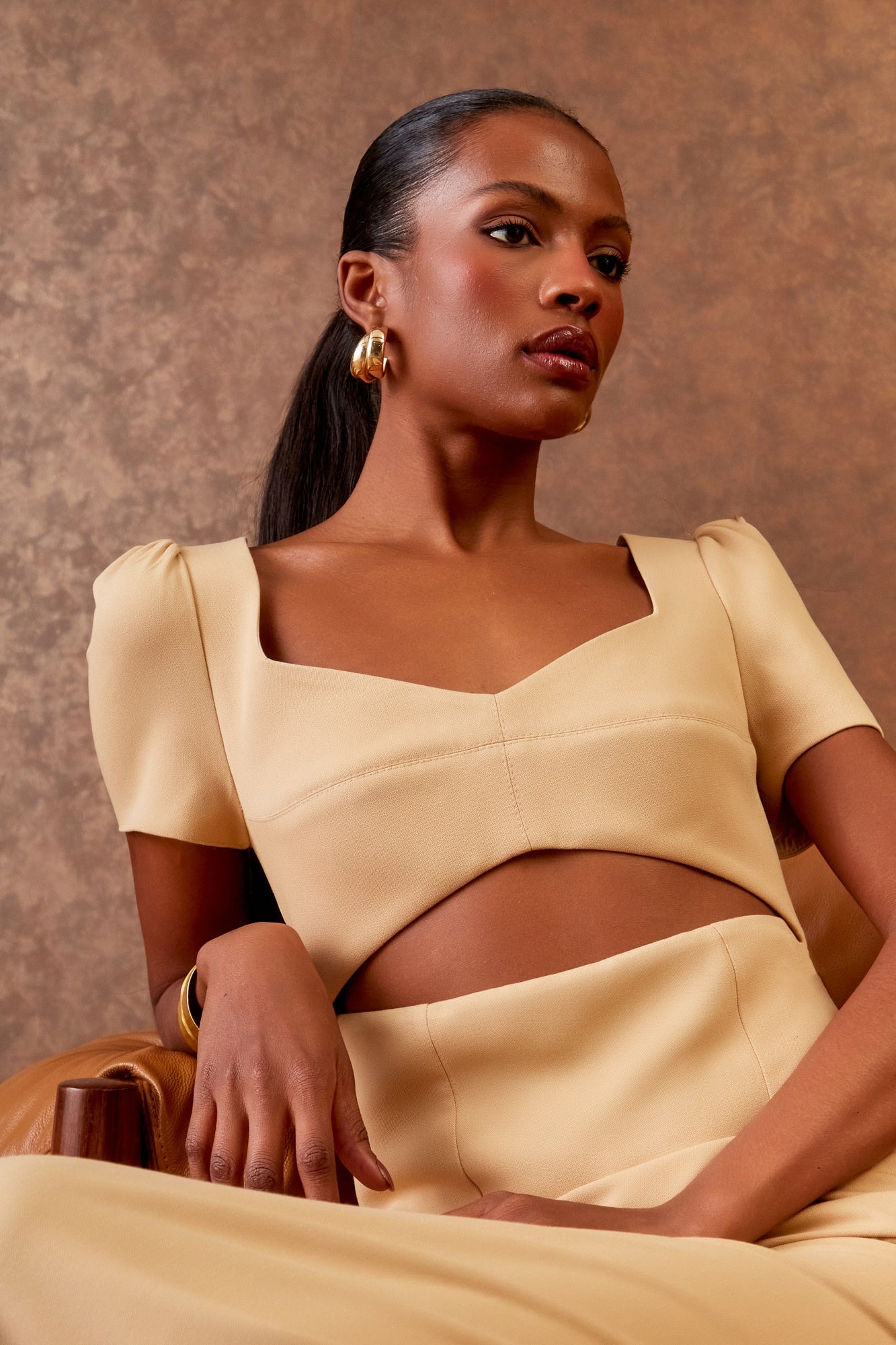 VESTIDO MIDI ABERTURA FRONTAL COLEÇÃO INVERNO 25