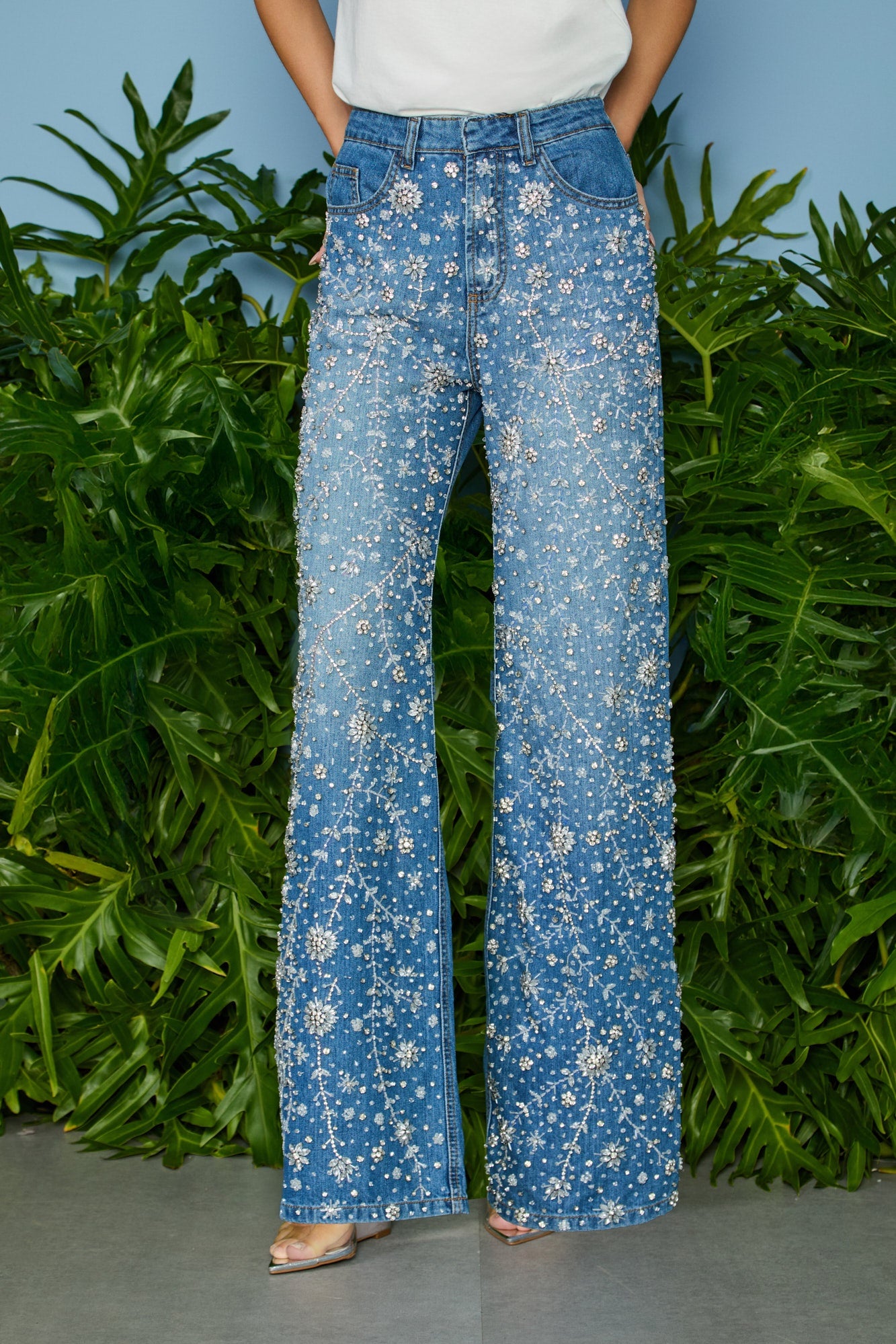CALÇA JEANS MAJU BORDADO CRISTAL COLEÇÃO VERÃO 26