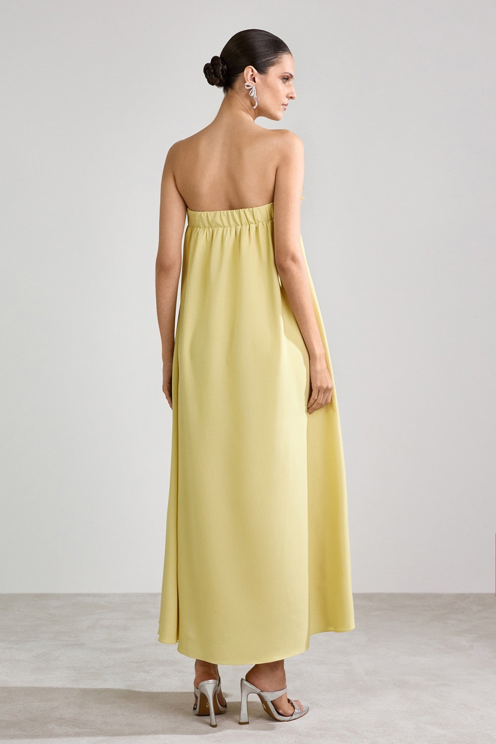 VESTIDO MIDI LAUREA COLEÇÃO VERÃO 26
