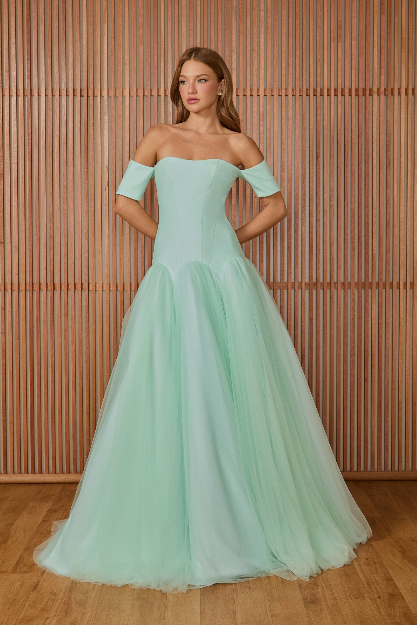 VESTIDO LONGO GABRIELA MANGA CURTA COLEÇÃO INVERNO 25