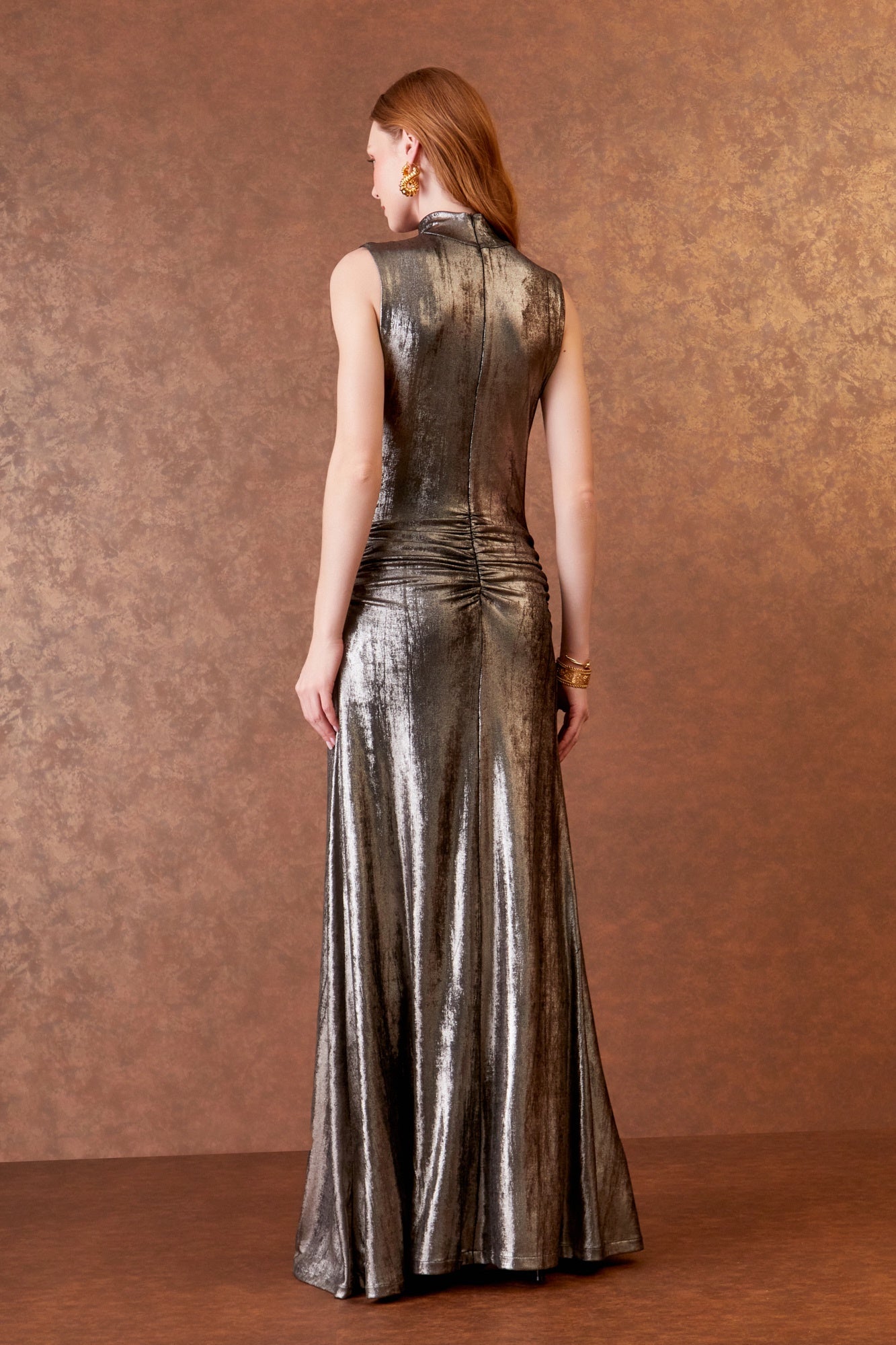 VESTIDO LONGO GOLA FOIL COLEÇÃO INVERNO 25