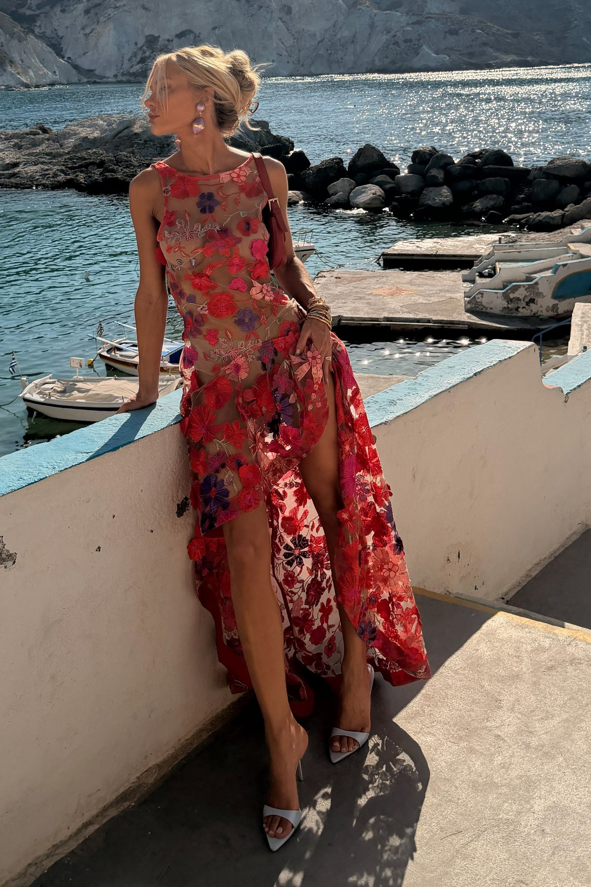 VESTIDO MULLET REGATA EM TULE BORDADO COLEÇÃO VERÃO 27