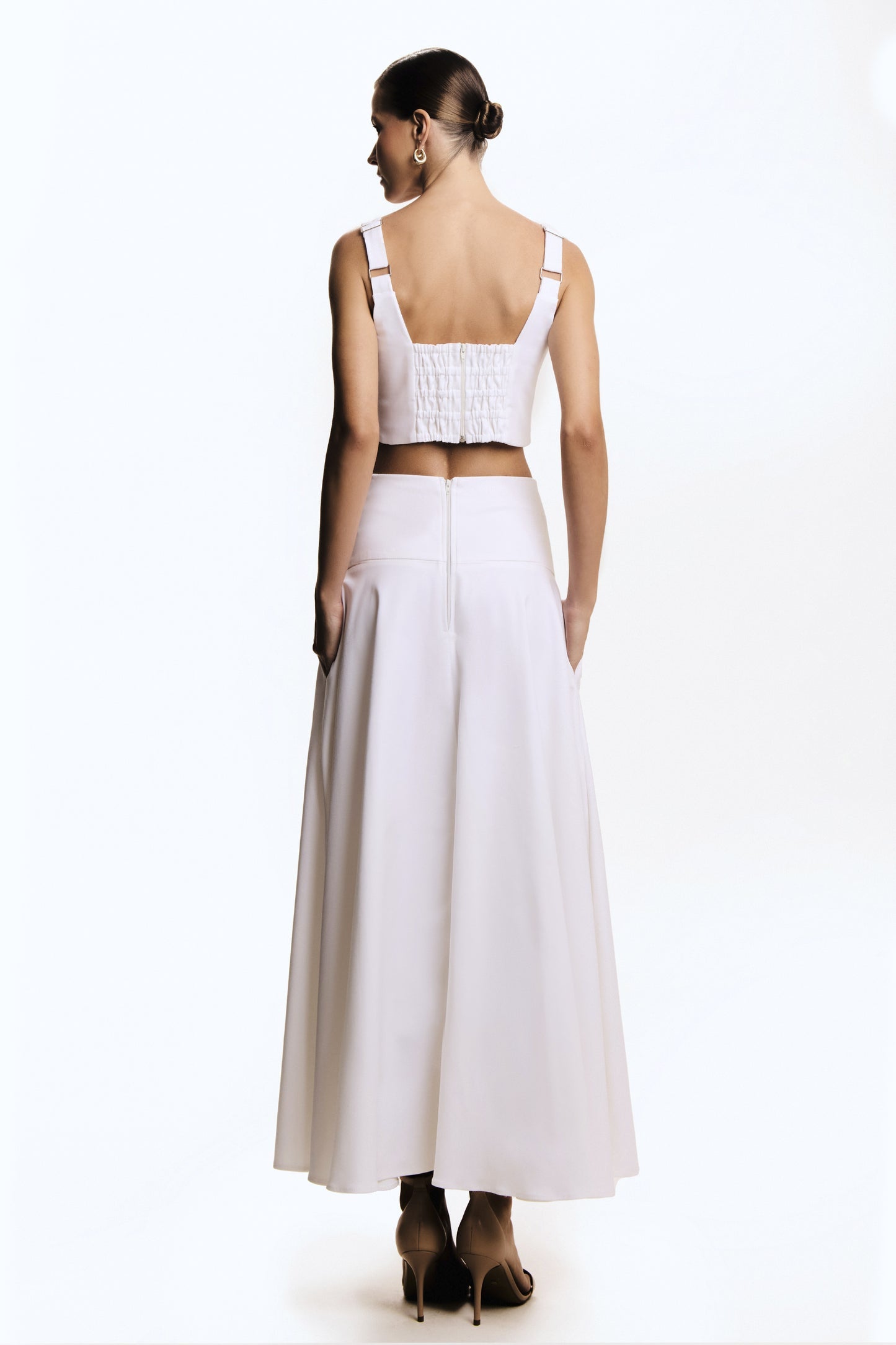 SAIA MIDI ESTRUTURADA COS LARGO BARRA AMPLA COLEÇÃO VERÃO 26