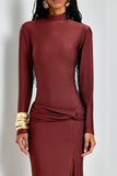 VESTIDO LONGO TRILOBAL COLEÇÃO INVERNO 25