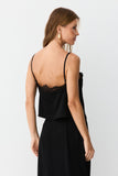 CONJUNTO DE SAIA COM DETALHES EM RENDA E BLUSA RENDA COSTAS FLUIDA COLEÇÃO INVERNO 26