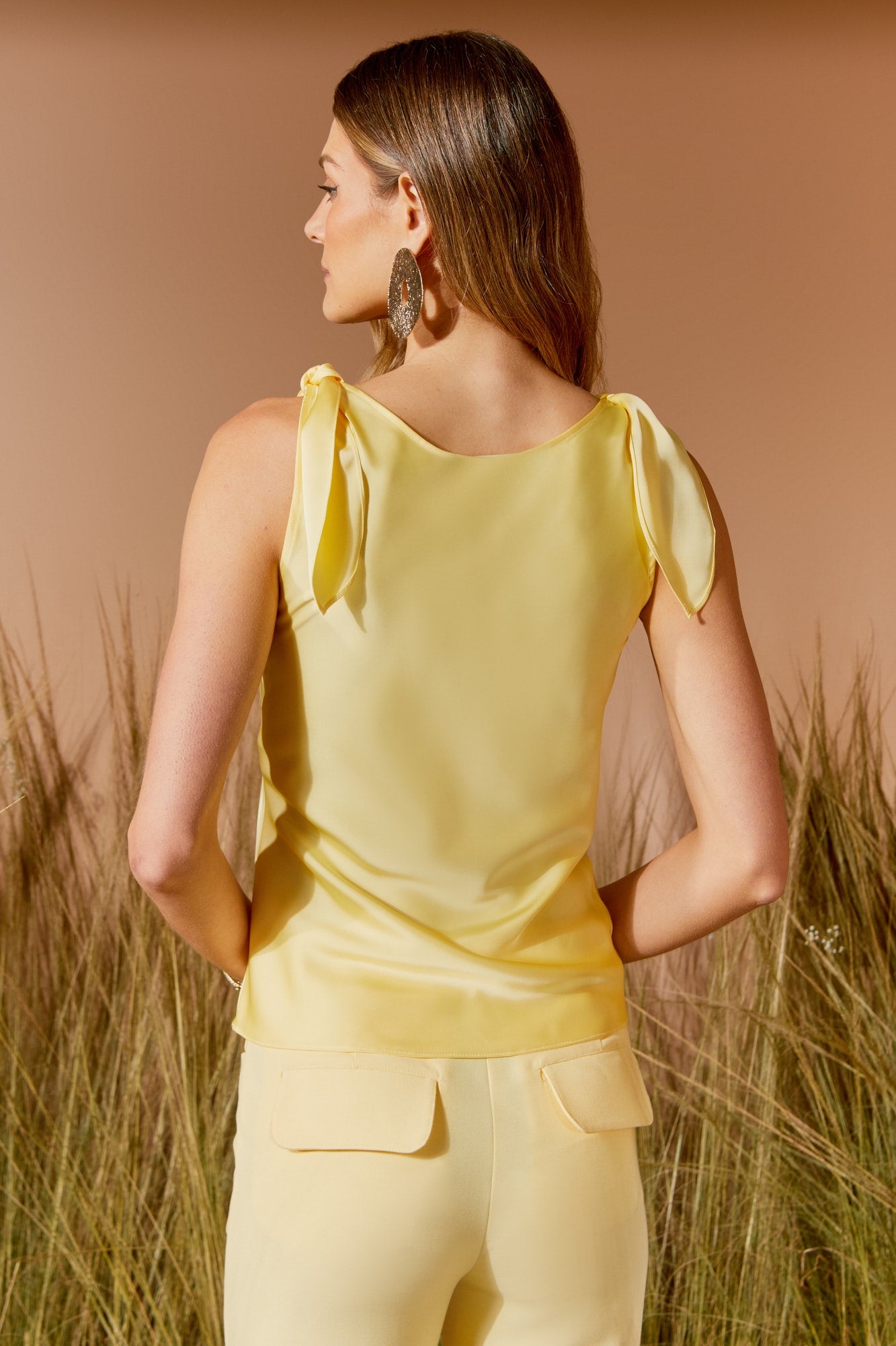 BLUSA CETIM AMARRAÇÃO COLEÇÃO VERÃO 26