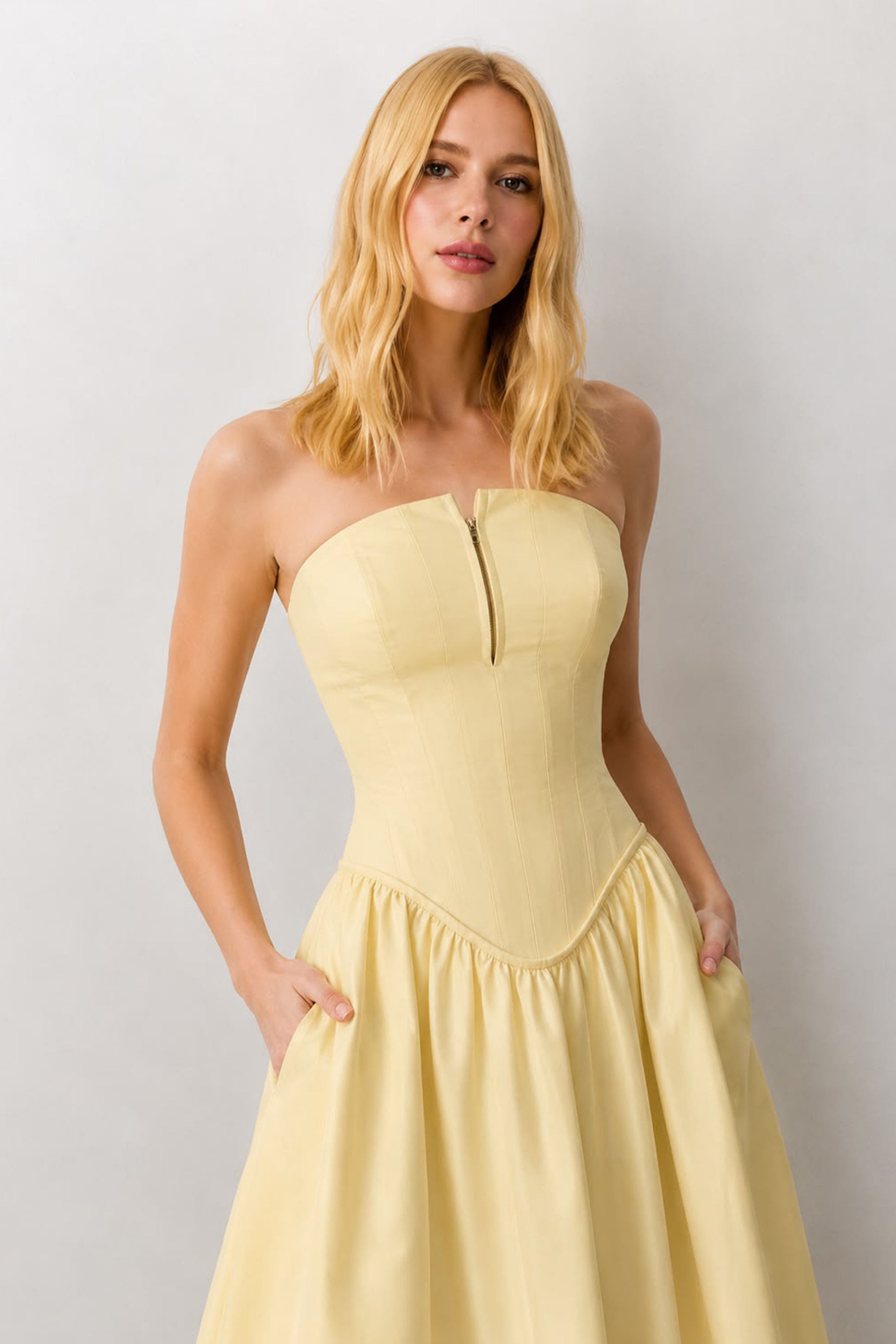VESTIDO MIDI TOMARA QUE CAIA ZIPER DE METAL FRONTAL COLEÇÃO VERÃO 27