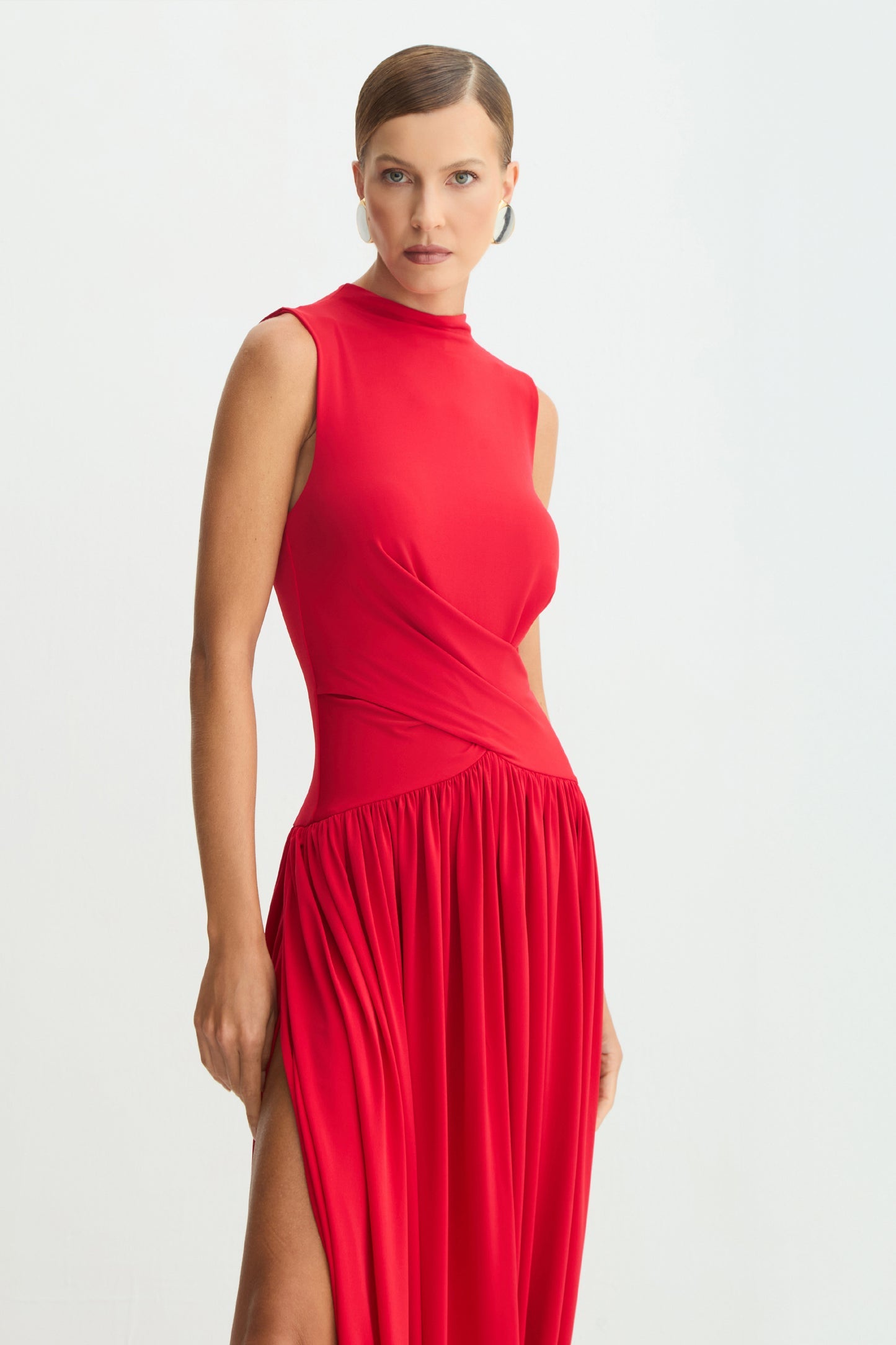 VESTIDO MIDI SAIA BALONE COM TRANSPASSE E ABERTURA COLEÇÃO INVERNO 26