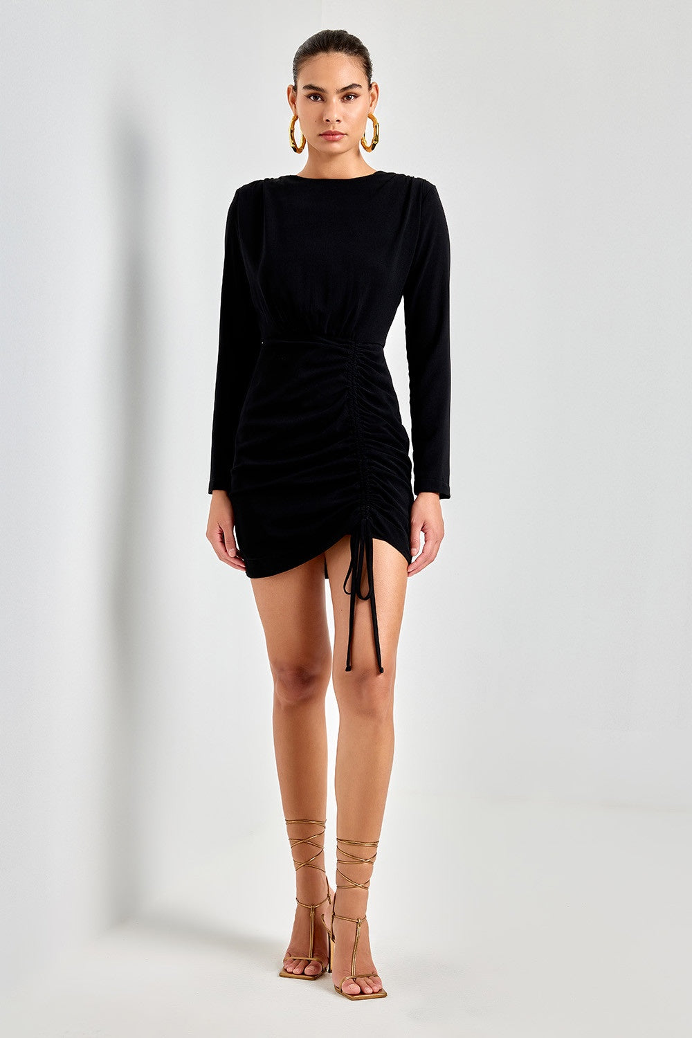 VESTIDO CURTO COLISE COLEÇÃO INVERNO 25