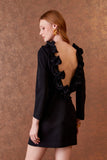 VESTIDO CURTO BABADO DECOTE COLEÇÃO INVERNO 25