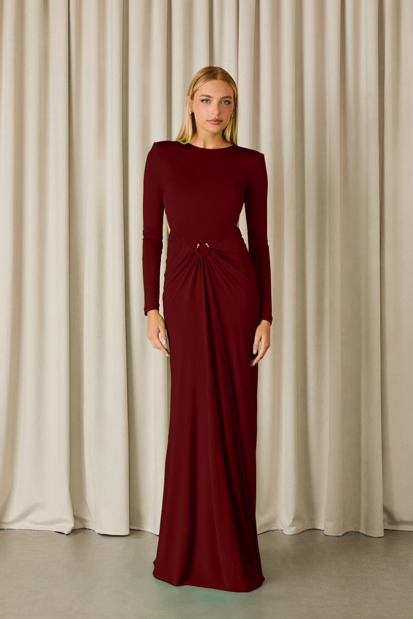 VESTIDO LONGO THAIS ARGOLA COLEÇÃO INVERNO 26