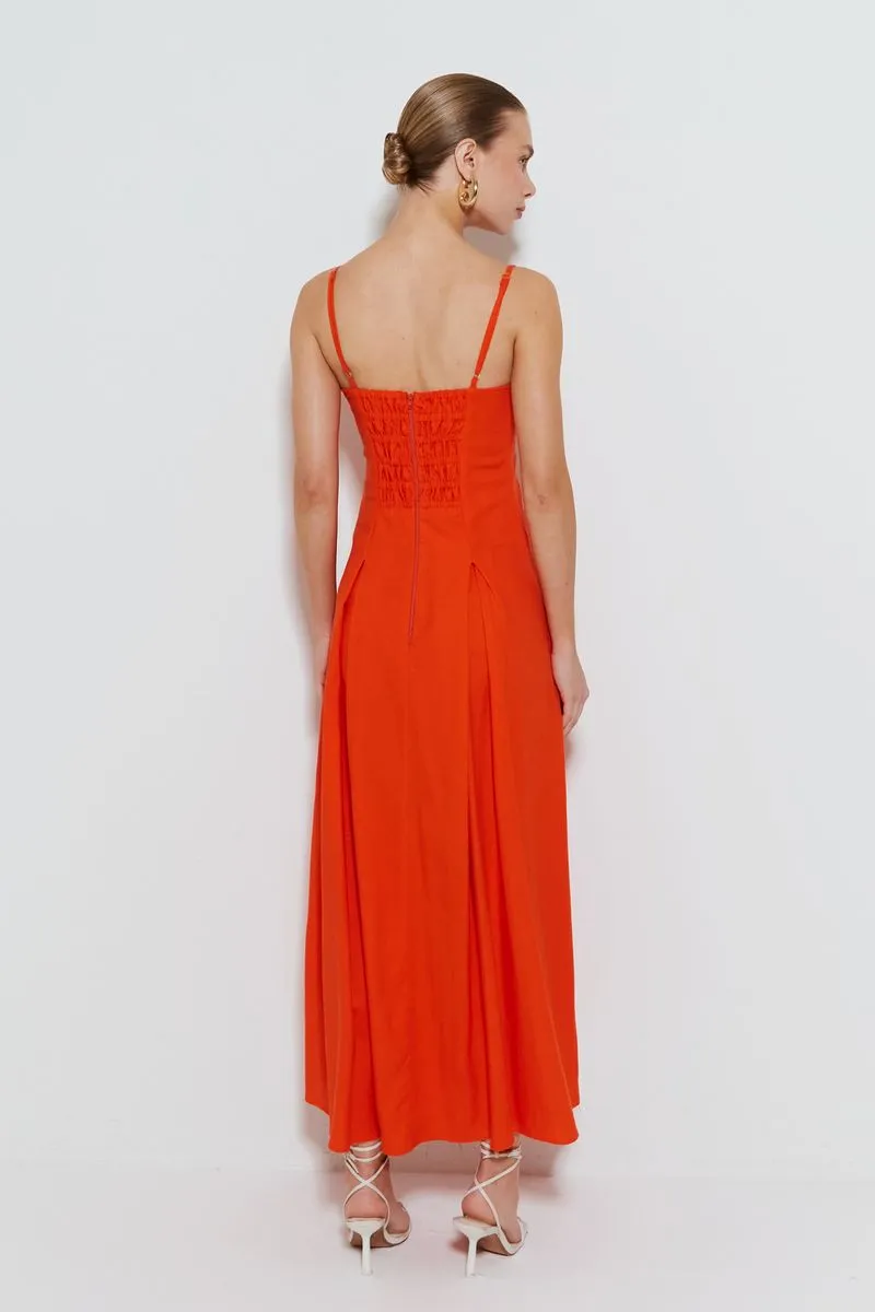 VESTIDO MIDI ALÇA FINA COM SAIA RODADA E PREGAS COLEÇÃO VERÃO 25