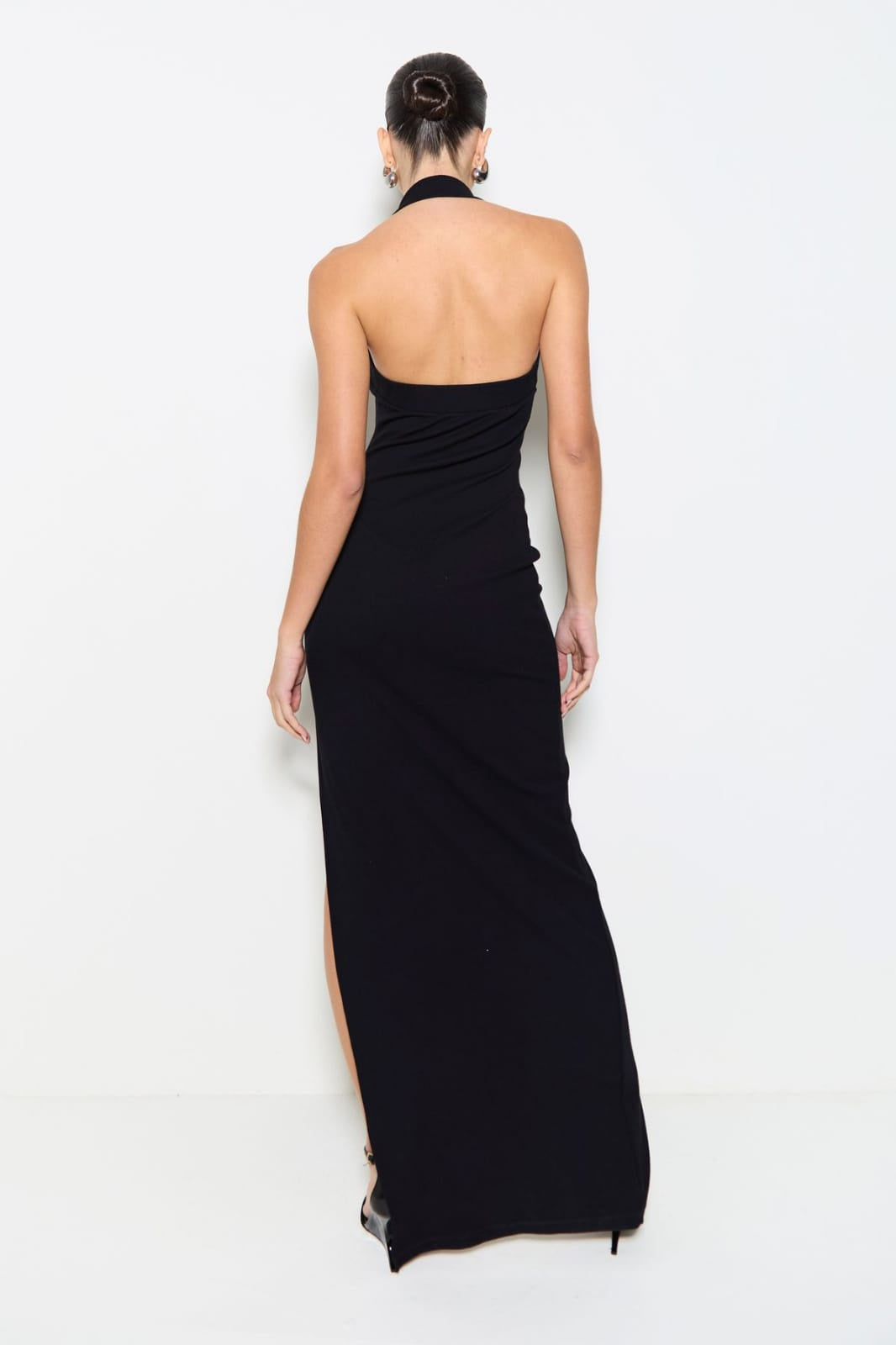VESTIDO LONGO FRENTE UNICA E FENDA DIAGINAL COLEÇÃO VERÃO 25
