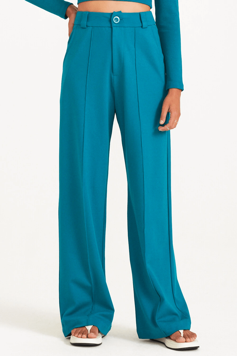 CALÇA PANTALONA COM FRISOS COLEÇÃO VERÃO 24