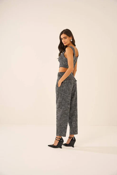 CALÇA TWEED COLEÇÃO INVERNO 25