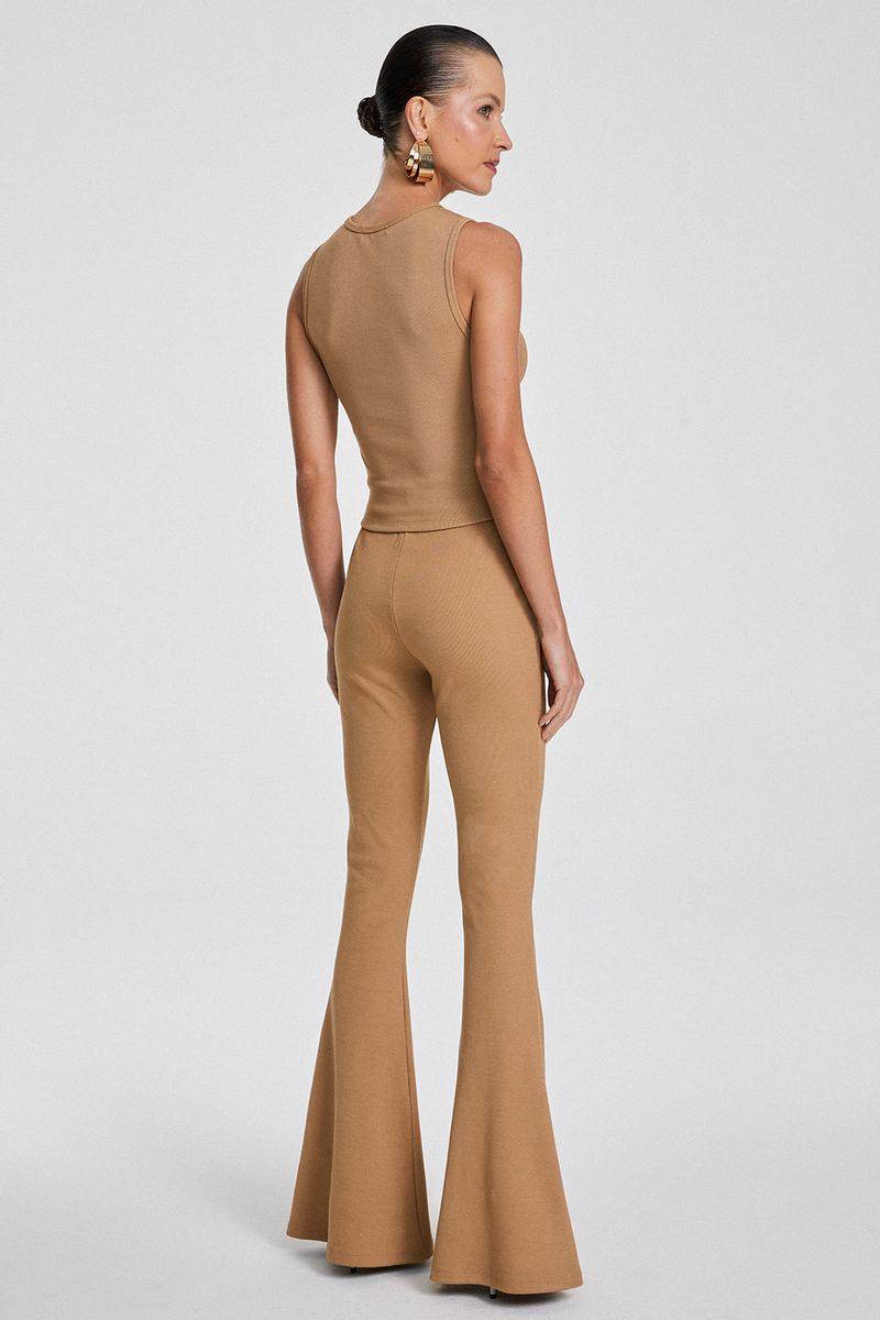 CALÇA FLARE EM MALHA COLEÇÃO VERÃO 24