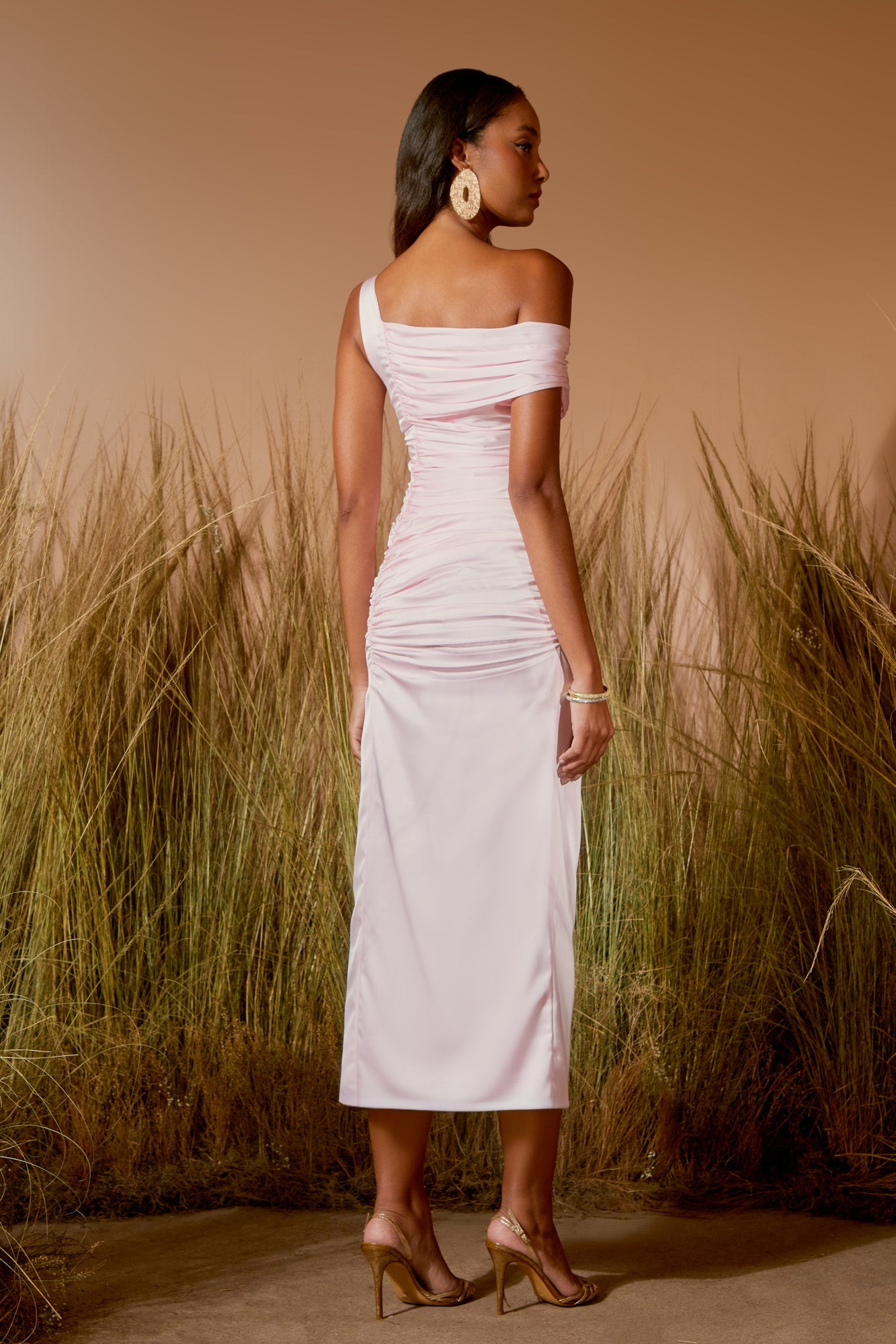 VESTIDO MIDI METAL ALÇA COLEÇÃO VERÃO 26